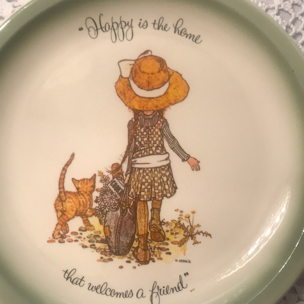 10 inch HOLLY HOBBIE VINTAGE COLLECTOR’S PLATE
